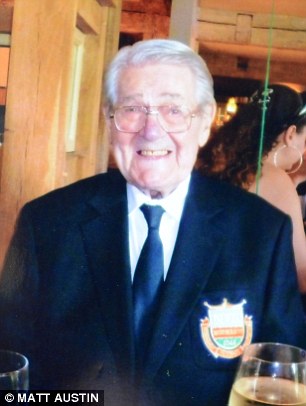 O metal encontrado no corpo de Ronald Brown, veio quando uma explosão o atingiu na Segunda Guerra Mundial