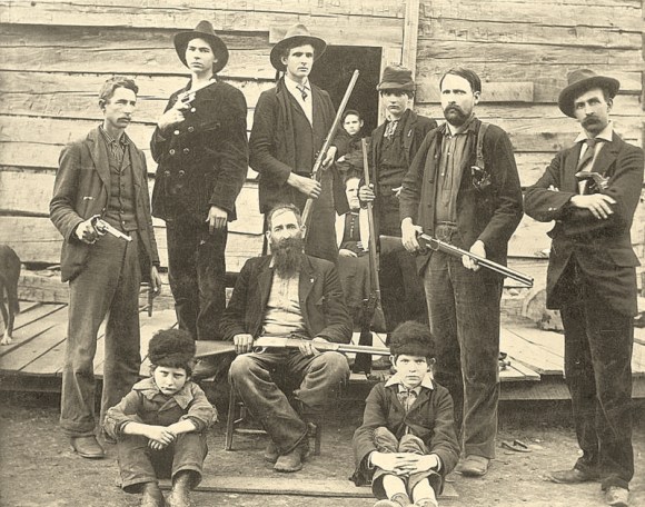 Os Hatfields prontos para a luta