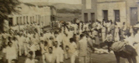 Santa Cruz da Baixa Verde em 1951, durante uma visita de Frei Damião.
