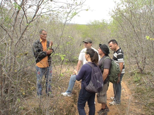 Instruções para encarar a subida com o guia local