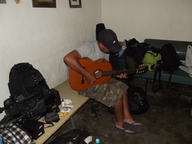 O Alexandre, carioca da Tijuca, deleitando a todos com o puro chorinho em pleno sertão