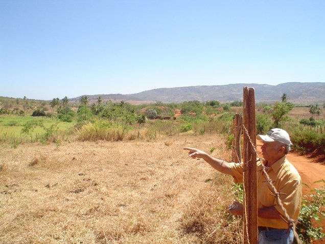 O amigo Antônio Antas, apontando os caminhos da história da Tataíra