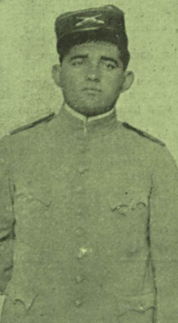 O oficial Theophanes Ferraz Torres, comandante da volante que capturou Silvino. Valente e destemido, seria um grande perseguidor de Lampião.