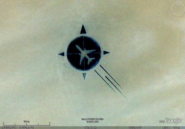 O memorial visto de uma foto de satélite.