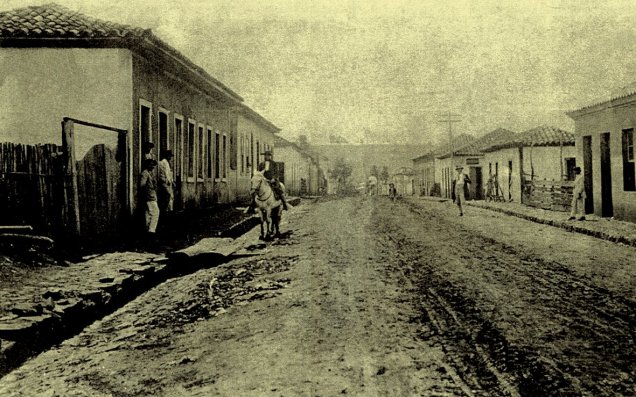 São Simão no início do século XX, por onde andou Dioguinho - Fonte -  http://desmanipulador.blogspot.com.br/2012/07/dioguinho-o-bandoleiro-do-brasil.html