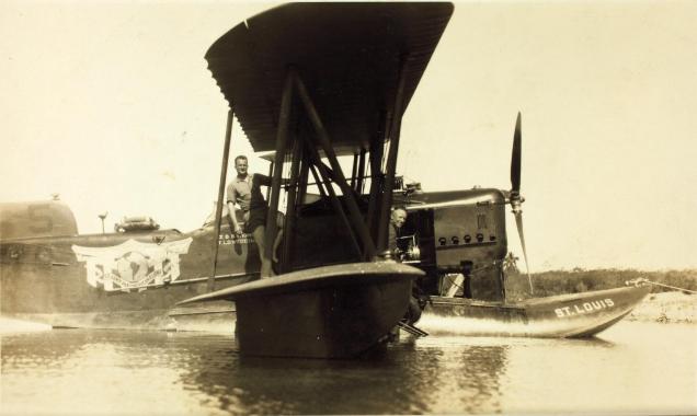 Hidroavião da esquadrilha Dargue