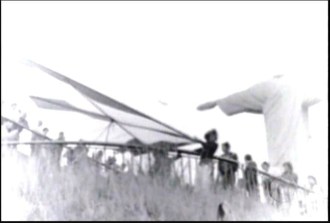 Primeiro voo de asa delta no Brasil, em 1974.