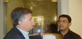 Junto ao escritor Thiago Gonzaga dos Santos.