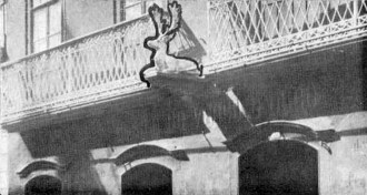 Frente da loja em 1920, no n. 40, antes da mudança para o n. 33.