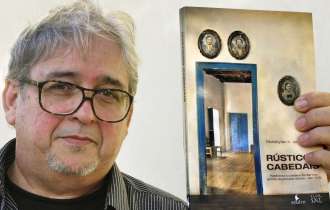 Professor Muirakitan de Macêdo pesquisou a fundo a cultura seridoense e vem publicando rico material sobre o tema - See more at: http://www.novojornal.jor.br/noticias/cultura/professor-lanca-livro-que-detalha-formacao-do-serido#sthash.iMlXvSud.dpuf - Fonte - Eduardo Maia / NJ