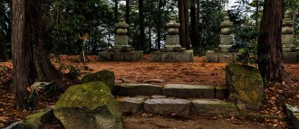 Um memorial para Oda Nobutada nas ruínas do castelo de Azuchi, onde Yasuke combateu os inimigos do seu senhor - Fonte -  http://enterjapan.me/yasuke/ 