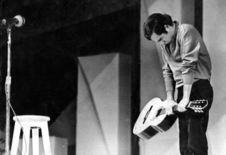 Vandré ficou em segundo lugar, mas foi o preferido do público no 3º Festival de Música Popular Brasileira, em 1968. Foto: Ediouro Publicações/Divulgação