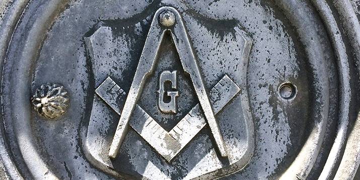 csm_freimaurer_logo_mauer_715_pixabay15_4490d3245b