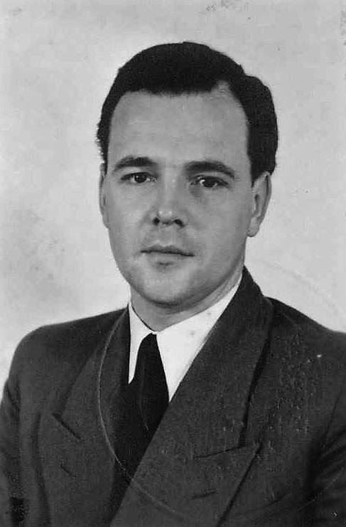 record-image_939X-41KP-X - Copy