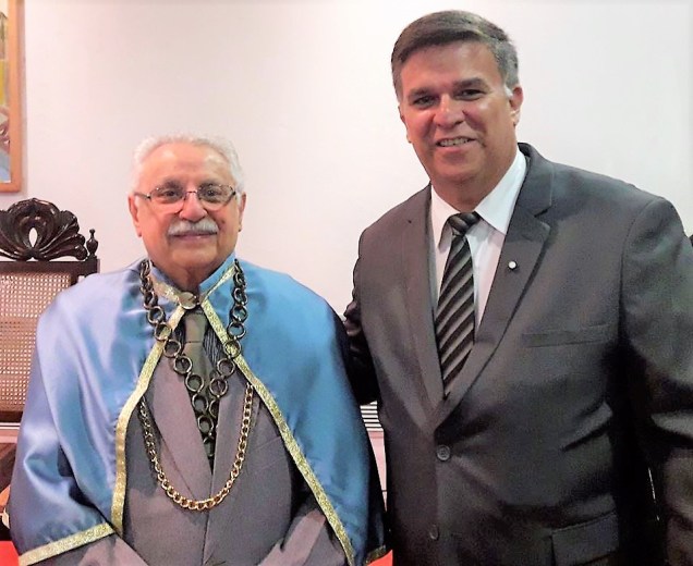 23658581_10215309647721327_8549268283623846458_n